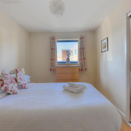 Harbour View Appartement West Bay Buitenkant foto
