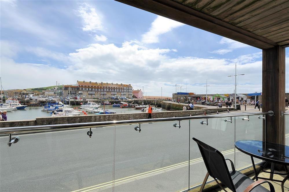 Harbour View Appartement West Bay Buitenkant foto